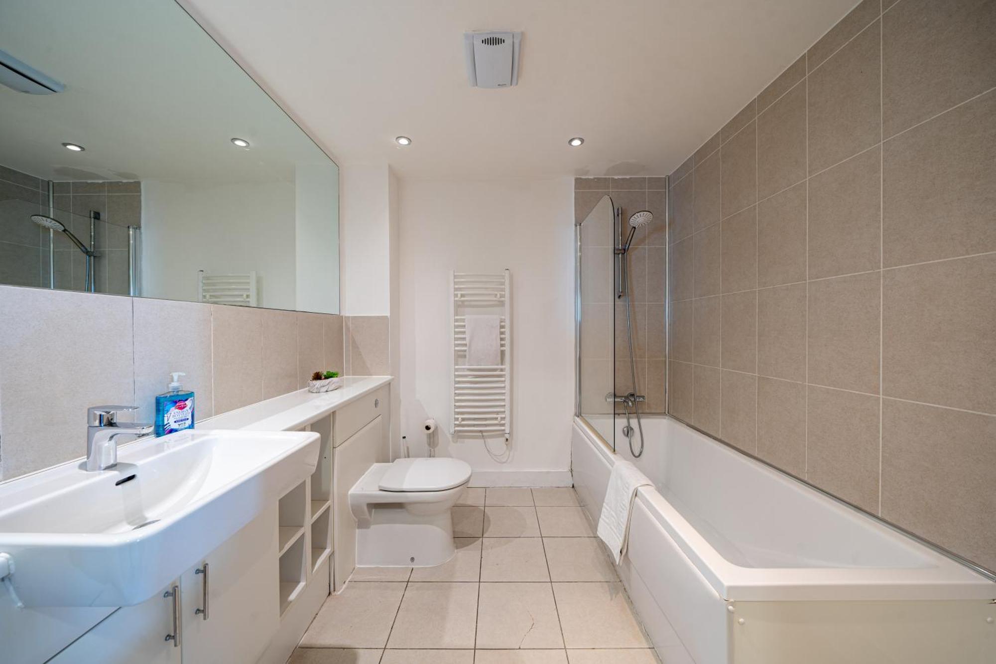 Chic Lakeside W Free Parking Near Excel Londres
