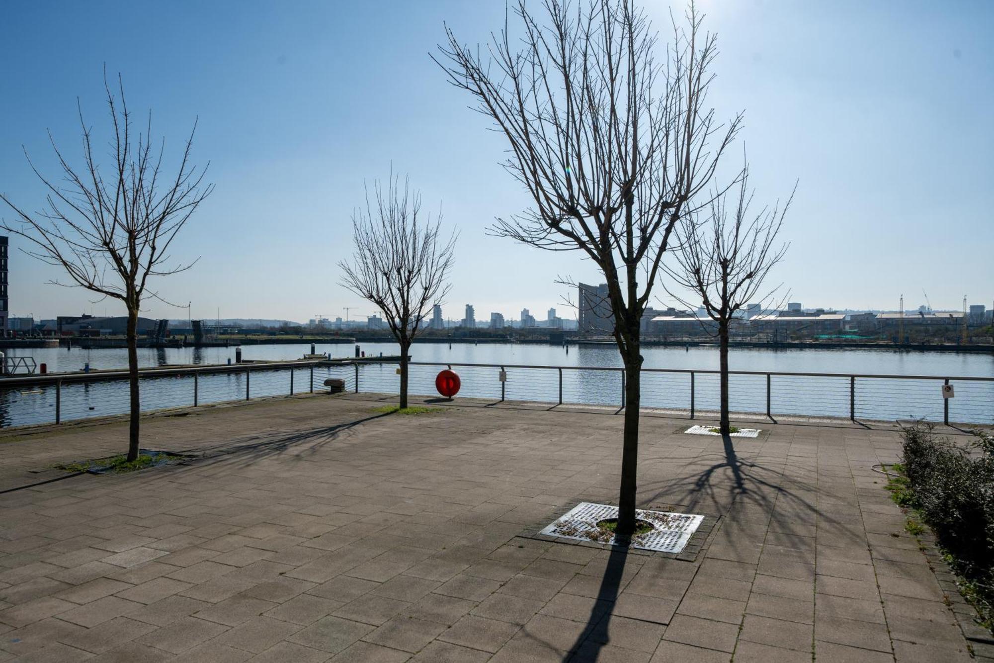 Chic Lakeside W Free Parking Near Excel * Londres